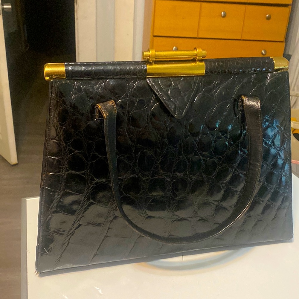Vintage 1988 genuine alligator purse by Vassar